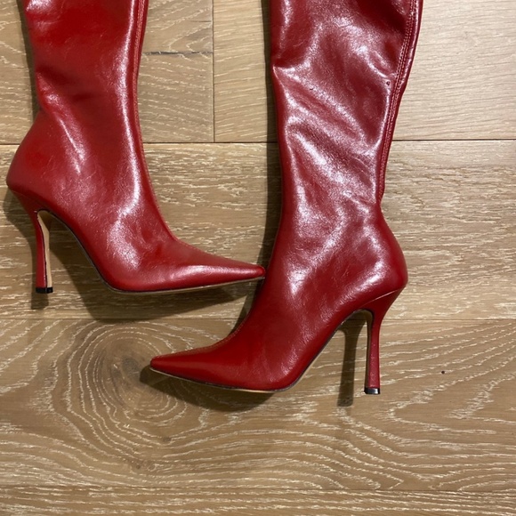 Thigh high red boots - Picture 3 of 6